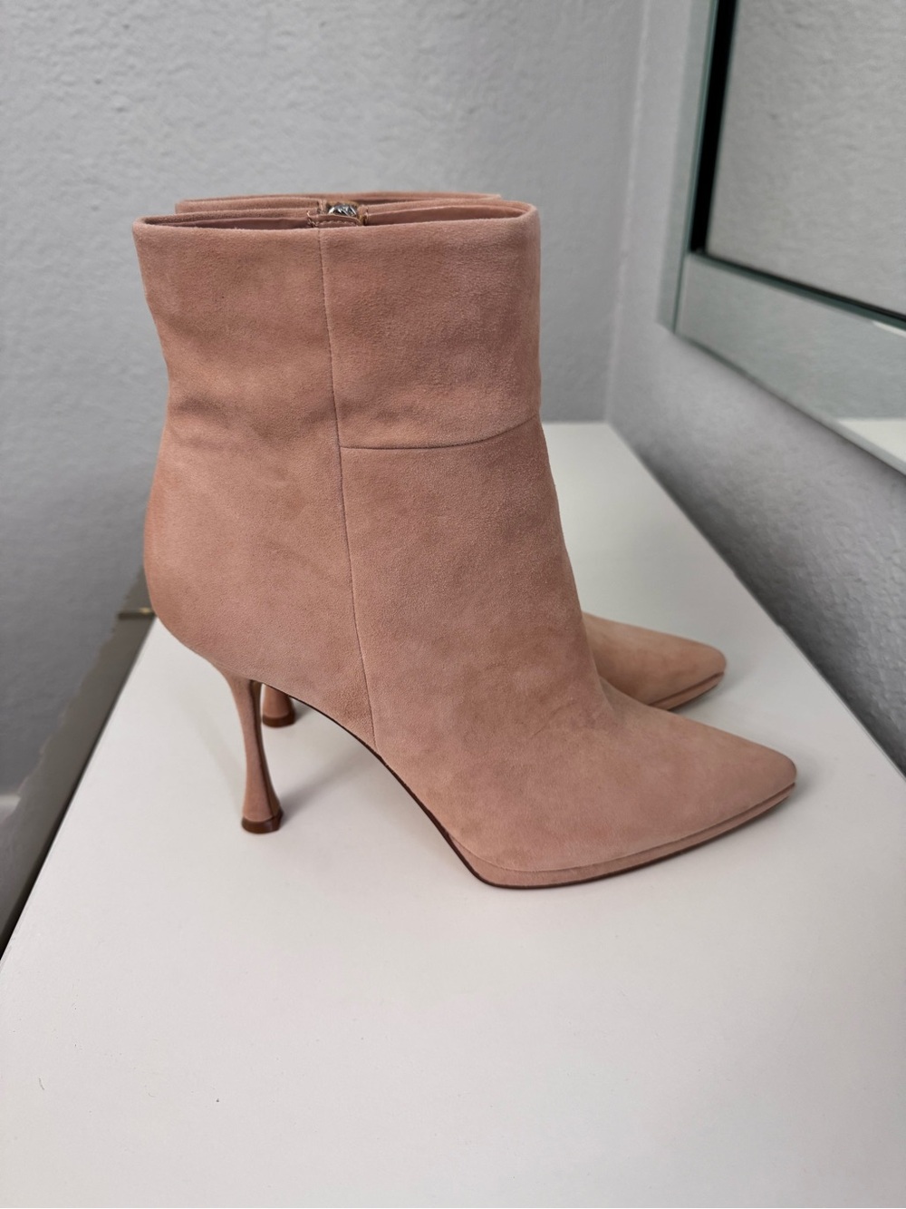 Vince Camuto Nude Suede Pointed-Toe Seasonal Ankle Booties NWOB